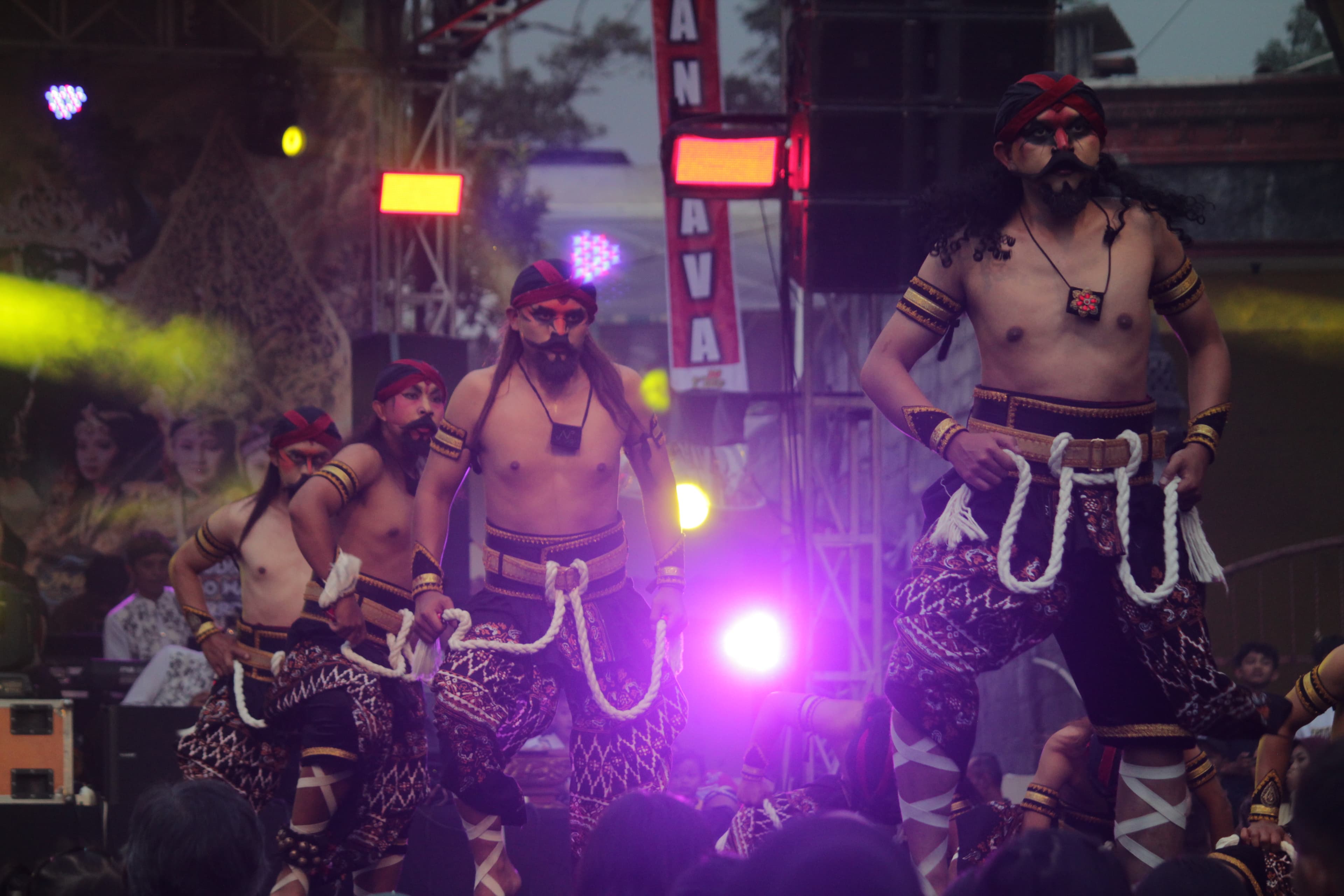 Kesenian Reog Desa Ngadikerso